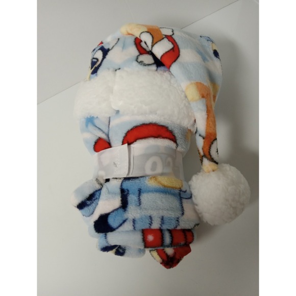 Bluey Holiday Throw Blanket And Hat 40"-50 " - Picture 3 of 5